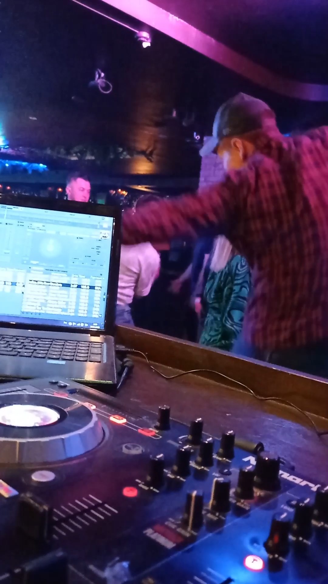 Глазами Диджея (Звезда Тик Ток) смотреть онлайн