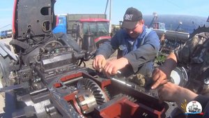 Комплектовка трактора МТЗ-2022.3 КПП, задним мостом, колесами. (68-День 4-Сезона)