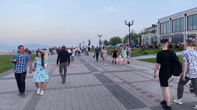 Новороссийск 16.05.2021. Прогулка по набережной. Погода. (Папа Может)