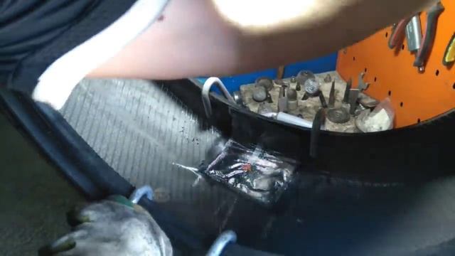 Как мы устраняем грыжу на шине Continental, показываем подробно! смотреть онлайн