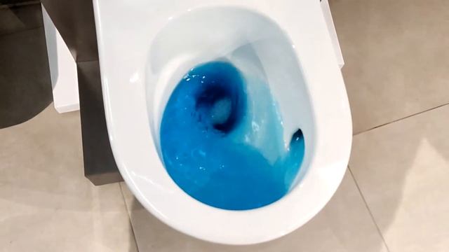 По кругу, слив воронкой! Такого унитаза на Ютубе еще не было! This was not on YouTube! смотреть онлайн