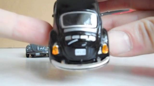 VW Beetle 1:43 Cararama смотреть онлайн