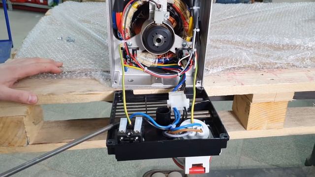 Описание и устройство альтернатора (генератора) Sincro EW220 смотреть онлайн