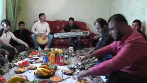 Ватани зебоям ба ту хизмат кунам. Меҳру садоқат кунам.