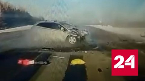 Появилось видео момента смертельного ДТП на алтайской трассе - Россия 24
