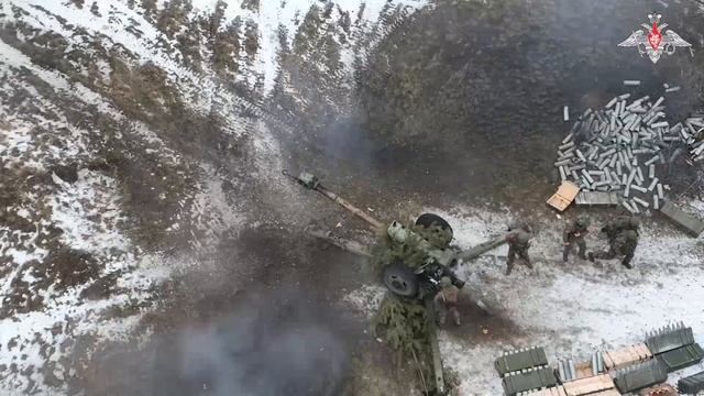 Боевая работа расчетов буксируемых гаубиц Д-30 ЦВО