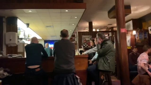 Finding the Brazen Head for some Trad Music смотреть онлайн