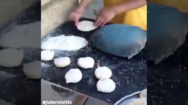 Как готовить индийские лепёшки ))