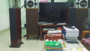 Musical fidelity A5.5 amplifier+ Monitor audio gold gs60 speaker + cdp rega apollo