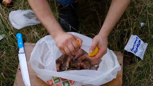 шашлык из карпа, как приготовить рыбу от канала Свой Среди Своих Кулинария Готовим вместе