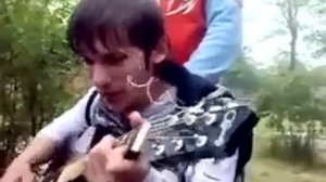 красивая игра на гитаре! Чеченец