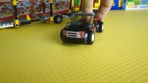 Собираем машины. Катаемся на Автовозе. Конструктор LEGO для детей