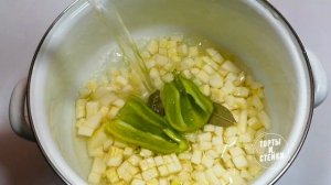 Вкусная диетическая еда. Суп с овсяными хлопьями и кабачком.