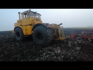 Трактор Кировец К-700А с культиваторами