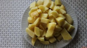 Суп с кабачком, молодым картофелем и курицей