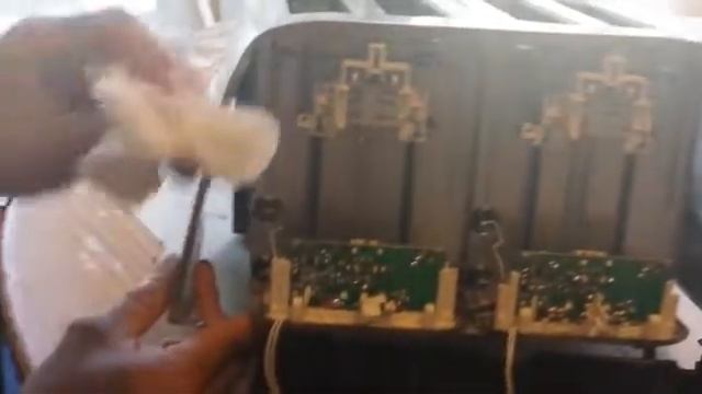 How to Fix a Toaster Lever That Won't Latch Down смотреть онлайн