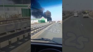 Мощный пожар на территории Леруа Мерлен во Владивостоке