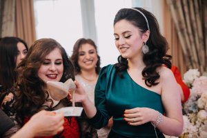 ПЕВИЦА на армянское утро невесты от свадебного организатора Армины БРУМ +79773018815 @armina_broom