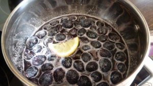 Варенье из черного винограда с лимоном