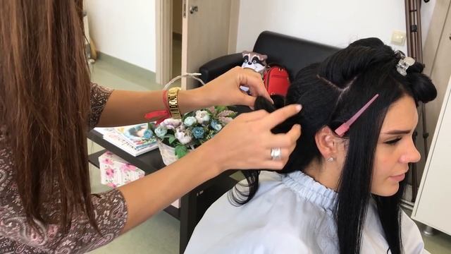 Низкий пучок из локонов с текстурной макушкой. Свадебная ( вечерняя) прическа. Low hairstyle