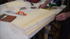 Необычный табурет! Своими руками, из массива дерева!!