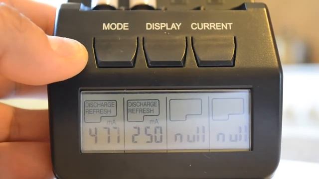 Управление режимами и установка тока заряда Kweller X-1800 смотреть онлайн