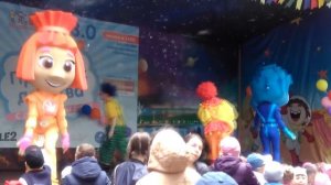 Парк НИКОЛАЕВА.  День защиты детей. Катание на каруселях. Концерт ФИКСИКОВ.