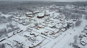 РАЗБУДИЛ ЗВЕРЯ ПОД СНЕГОМ. ЖИЗНЬ В ЗАБРОШЕННОМ ПОСЁЛКЕ ЛЕСОРУБОВ. БАТИНЫ САМОДЕЛКИ. ТЮНИНГ СНЕГОХОДА