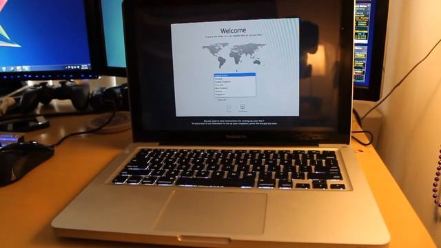 Late 2011 MacBook Pro 13 Unboxing and Setup