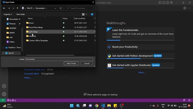 How to Run Python in Visual Studio Code | Run Sample Python Program смотреть онлайн