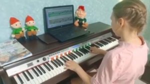 Учимся читать ноты с программой Софт Моцарт Э.Григ В пещере горного короля ЧСЛ 4 презентация