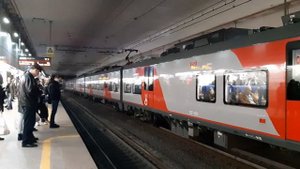Станция Площадь Гагарина МЦК электропоезд Ласточка ЭС2Г-101