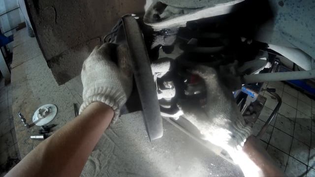 Как правильно проверить подвеску на классике ваз 2101-2107 и замена шаровых и рулевой трапеции