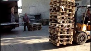 Погрузка поддонов
