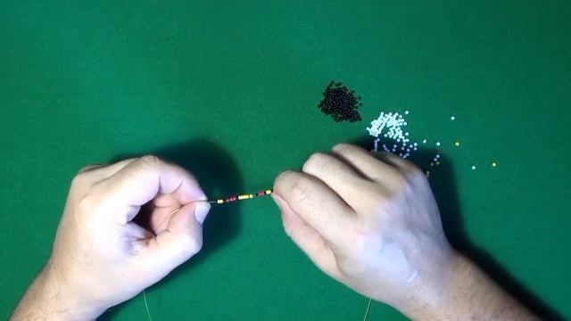 Брелок смайлик из бисера смотреть онлайн