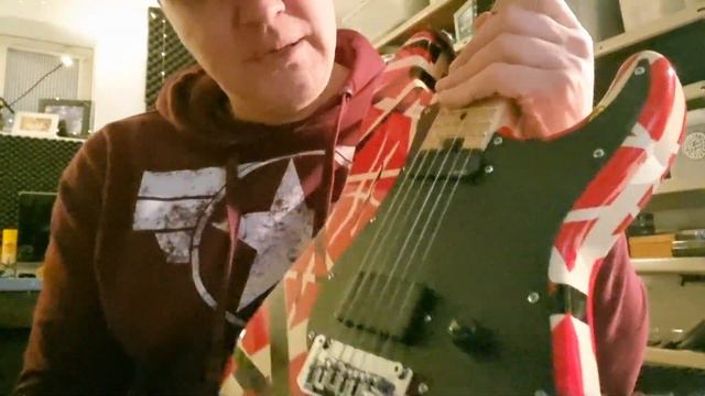 EVH Striped modifiziert, Schaller Vintage Tremolo, Emg 81/ EMG S kein Floyd Rose mehr! 18V Mod смотреть онлайн