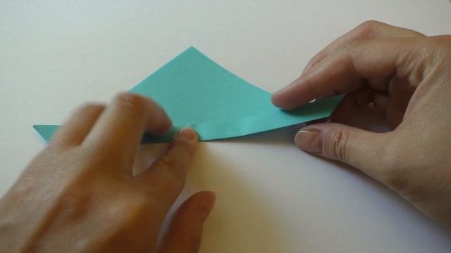 Как сделать зайца из бумаги. Оригами без клея и ножниц для начинающих. Поделки. Кролик.