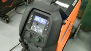 Kemppi MasterMig 353G is a compact MIG/MAG welder with manual and synergic.