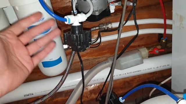 Обратный осмос. Подключение фильтра с насосом. смотреть онлайн