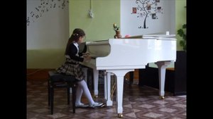 Черни опус 299 этюд 40,14  Шопен Вальс си минор Венева Эльвира 6 лет.