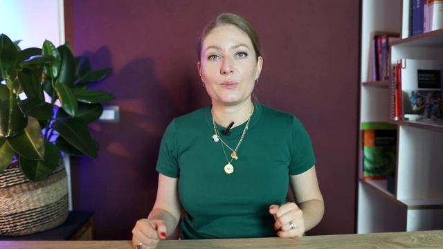Какие предлоги нужно использовать со словами: mezzanotte и centro.