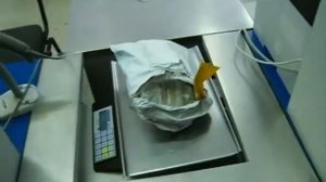 Получение посылки с телефоном на почте. Часть 2