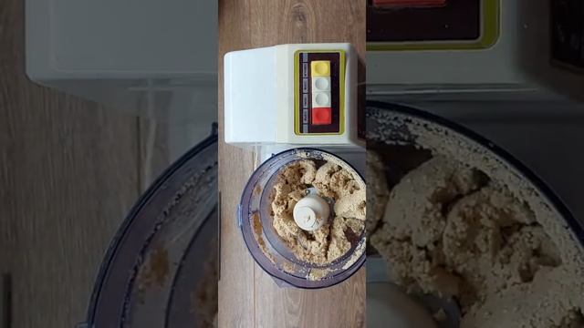 Арахисовая паста смотреть онлайн