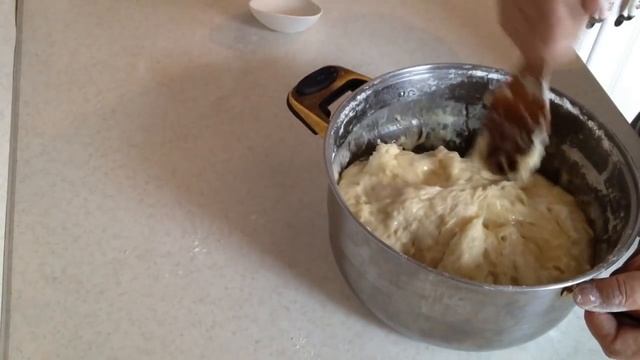 Пышные, домашние сдобные булочки - вкусно и быстро смотреть онлайн