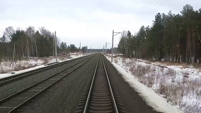 От Аппаратной до Егоршино из окна последнего вагона пригородного поезда