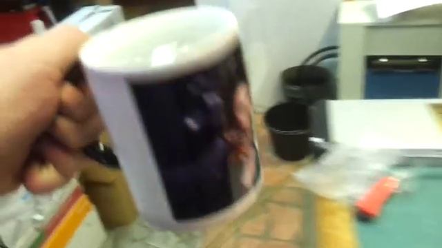 Проявляющийся рисунок на кружке смотреть онлайн