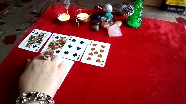 Крестовый король ?Где и с кем сейчас? Есть ли чувства и желания к червовой даме??? смотреть онлайн