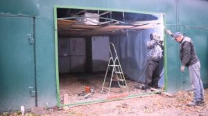Ворота металлические гаражные. Расширение проема металлического гаража.