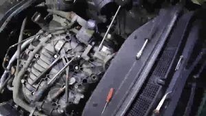 Chevrolet Captiva ЗАМЕНА СВЕЧЕЙ ЗАЖИГАНИЯ Часть 1 (первая)