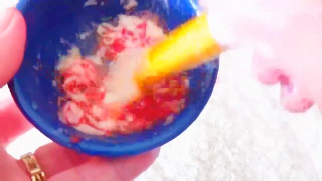 МАСКА от Глубоких Морщин из Клубники ! Убирает Дряблость Лица и Пятна на Лице смотреть онлайн